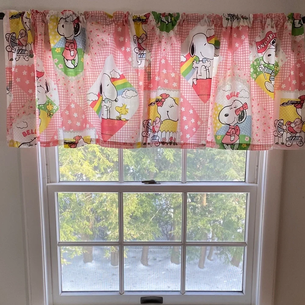 VTG Snoopy & Belle Handmade Valance